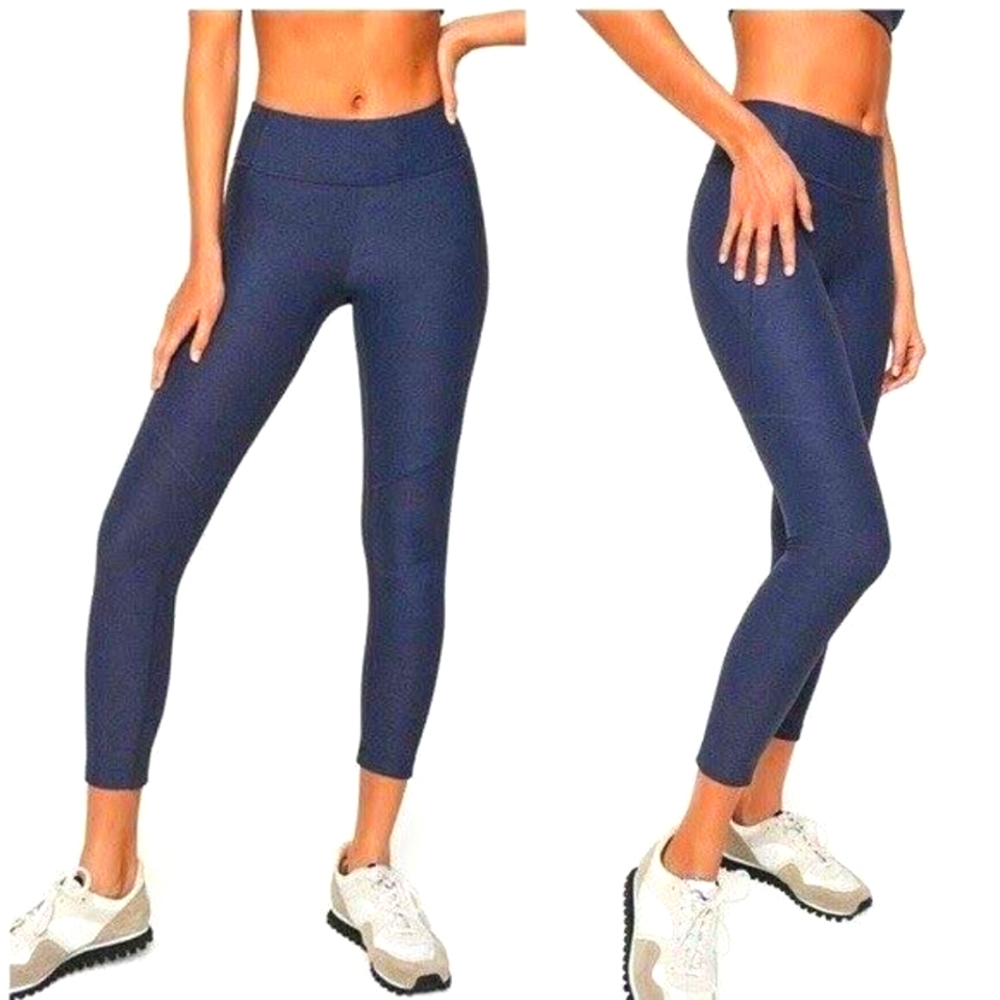 Outdoor Voices 3/4 Warmup Leggings, Navy, Large